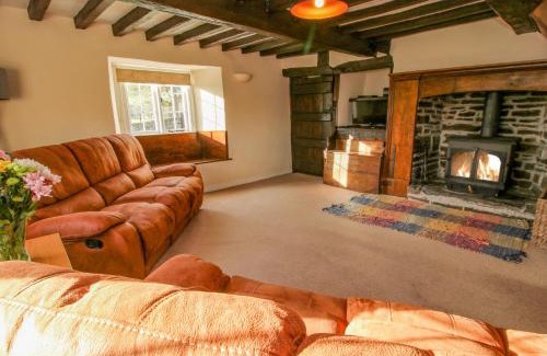 Clun House | Little Bicton
