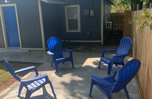 Central Oklahoma City House | Little Blue Chalet