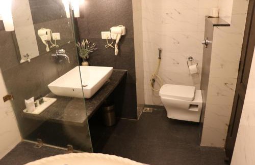 Kanpur Hotel | Little Chef Hotel