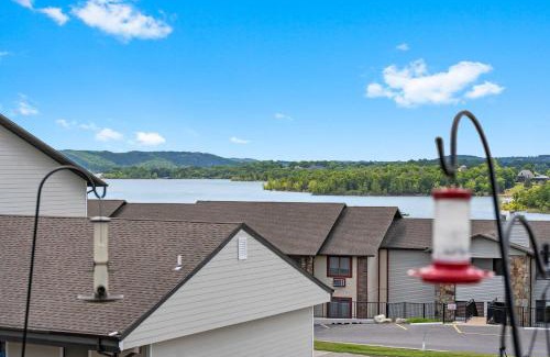 Kimberling City House | Little Dipper - Cozy Condo for 6 with Resort-style Amenities
