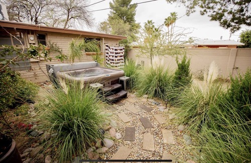 Mitman House | Little Gem - Thoughtfully Curated Desert Escape