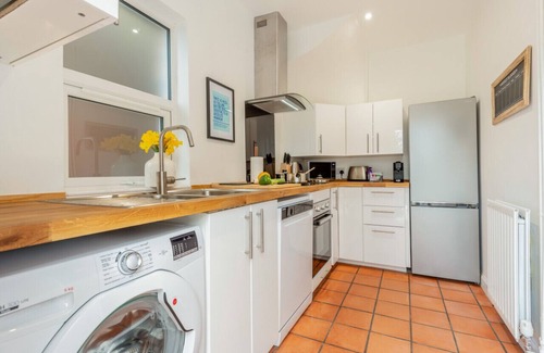 Wimborne House | Little Hamilton - Wimborne