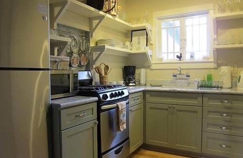 Monterey Cottage | Little Jewel Box, Voted Top Monterey Rental, 12 Blocks to Ocean,