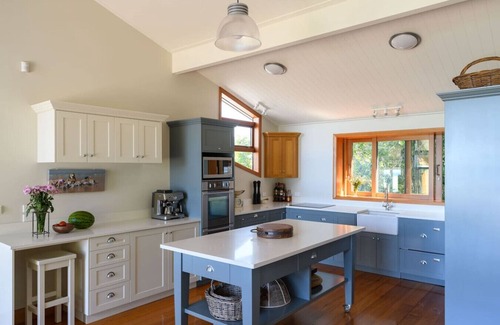 Kaiteriteri House | Little Kaiteriteri Retreat