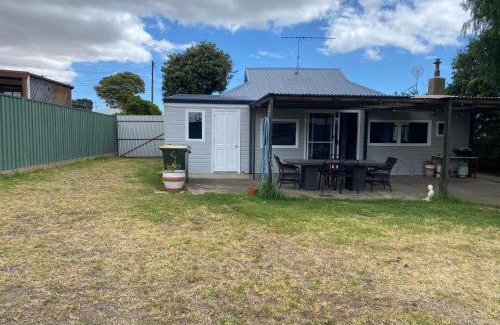 Kingscote House | Little Kobada