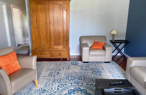 Kingscote House | Little Kobada