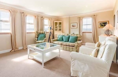Cairnryan Cottage | LITTLE LAIGHT, pet friendly, country holiday cottage in Stranraer