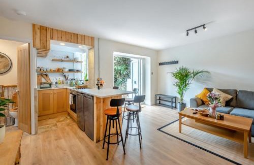 Torquay Apartment | Little Matthews