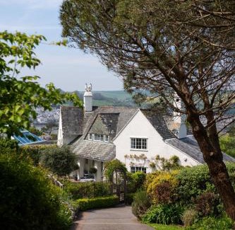Salcombe House | Little Pebble