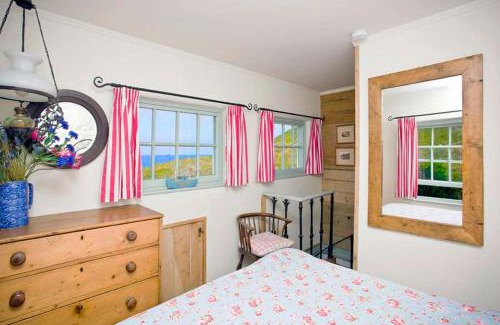 Sennen Cove House | Little Petra, Cottage With Garden, Superb SeaViews in Amazing Location