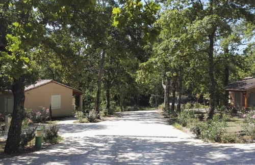 Valaurie Villa | Little Provence cottage in Valaurie