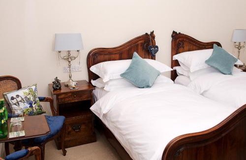 Lincoln Bed & Breakfast | Little Redlands B&B