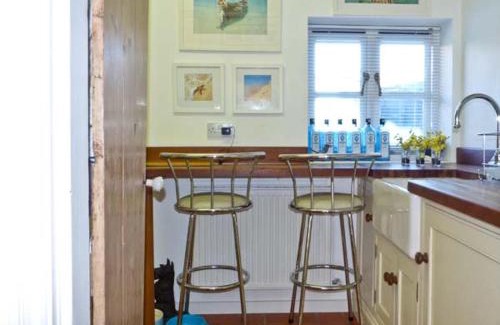 Walton on the Naze House | Little Thatch