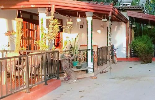 Ambagollapathana Bed & Breakfast | Littleadams View