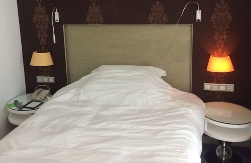 Maltepe Apartment | Livanur Flat 1+1 with Swimming Pool and Fitnes