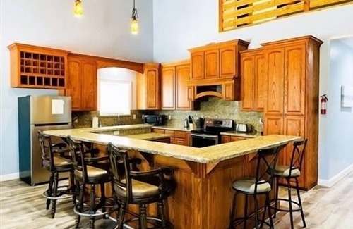 Port Mansfield Condo | Live Life Lavishly at Mildred's Manor 1. 2 Bdrm + Loft/3 bath. 5Beds/Sleeps 10.