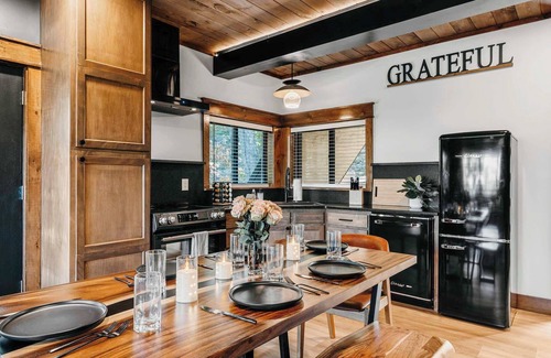 Wildwood Cabin | Live Oak Treehouse at Treetop Escapes
