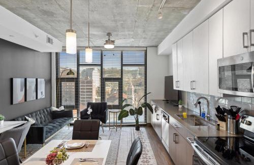 Five Points South Apartment | Live the High Life Chic 2BR Apartment in BHM