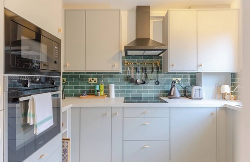Mildmay Apartment | Lively 1BD Flat | Close to Dalston