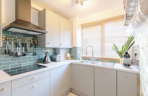 Mildmay Apartment | Lively 1BD Flat | Close to Dalston