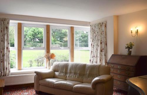 Loftus House | Liverton Lodge Farmhouse