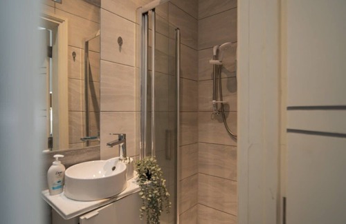 Harringay Ladder Apartment | Livestay Studio Apartment in London Green Lanes*5