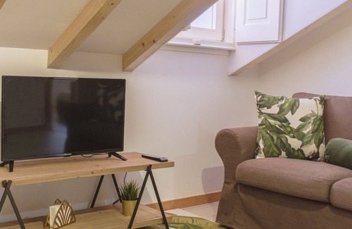 Coimbra City Centre Apartment | Living Coimbra Corpo de Deus, Two-Bedroom Apartment, AC, WIFI,