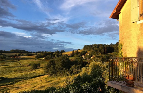 Saint-Didier-sur-Arroux Apartment | Living on clouds in the great expanse of southern Morvan