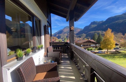 Aschau im Chiemgau Apartment | Living in Alpenglück