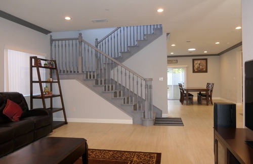 Midway City House | * Living Large * Newly Built * Disneyland & Beaches