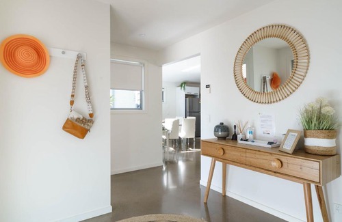Cowes House | Living The Beach Dream - Pets, WiFi, 4 bdrm, 450m Shops