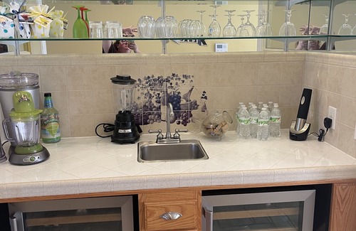 Semora House | Living the Lake Life w/2 kitchens 6 bdrms