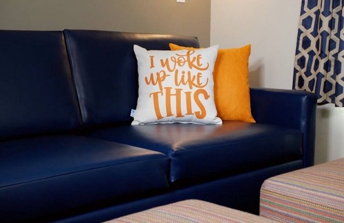 Circleville Resort | Living the Lodge Life! 2 Convenient Units, Free Parking, 2 Onsite Pools