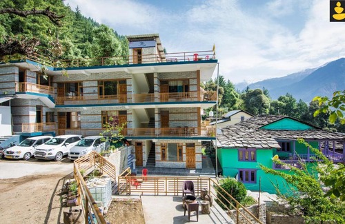 Manali House | LivingStone Valley View Homestay Manali