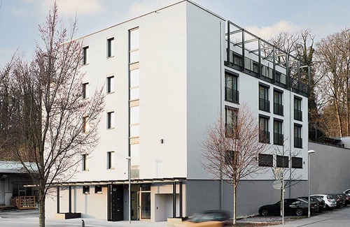 Berg Apartment | Livisit bergpartment 32 - double room 27 sqm - with kitchenette and bathroom