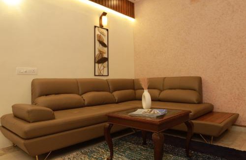 Kunnamkulam Hotel | Liwa Tower Hotel & Business Center