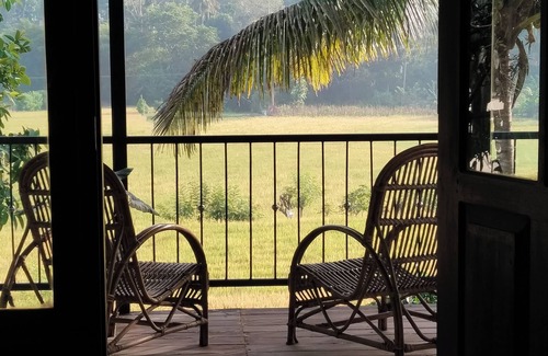 Kumbalwela House | Ella Nature Valley Homestay - Deluxe Triple Room with Mountain View