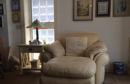 Isle of Palms Cottage | LL-3/30 night minimum stays available year-round-Ocean🌊2 blocks-🐕-friendly!