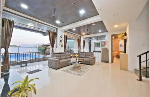 Lonavala Villa | ll EMPYREAN STAY ll MYSTICAL STONE ll AC ll PRIATE POOL ll