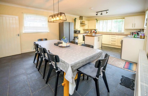 Port Talbot House | Llareggub: Afan Forest Park by STAE-Homes