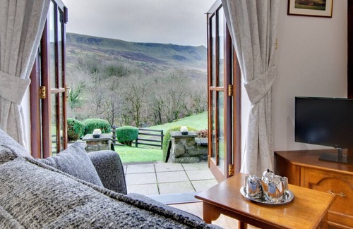 Dolgellau House | Llety Tyddynmawr - One Bedroom House, Sleeps 2