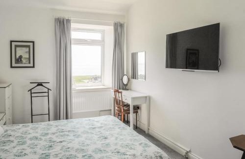 Southwell House | Lloyds Cottage