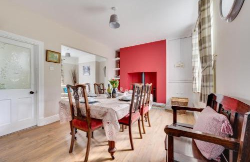 Llangadog House | Llwyncelyn