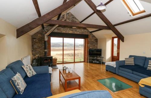 Tregaron House | Llwyngwinau Isaf Barn