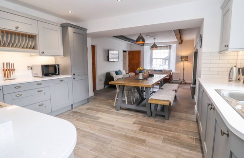 Llangernyw Cottage | Llys Alaw