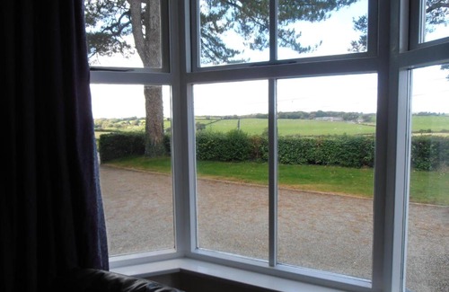 Menai Bridge House | Llys Tegfan Apartment
