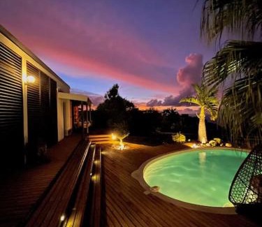 La Montagne House | L’Oasis Saint Bernard