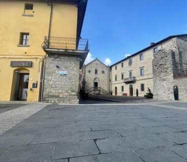 Pietralunga House | LocAle Guest House