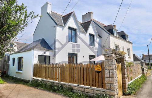 Treffiagat House | LocaLise - M1 - Bain de mer - Maison entièrement rénové avec jardin clos - Wifi inclus - Draps inclus - Animaux bienvenus