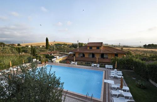 Pieve di Santa Luce Hotel | Locanda La Gozzetta